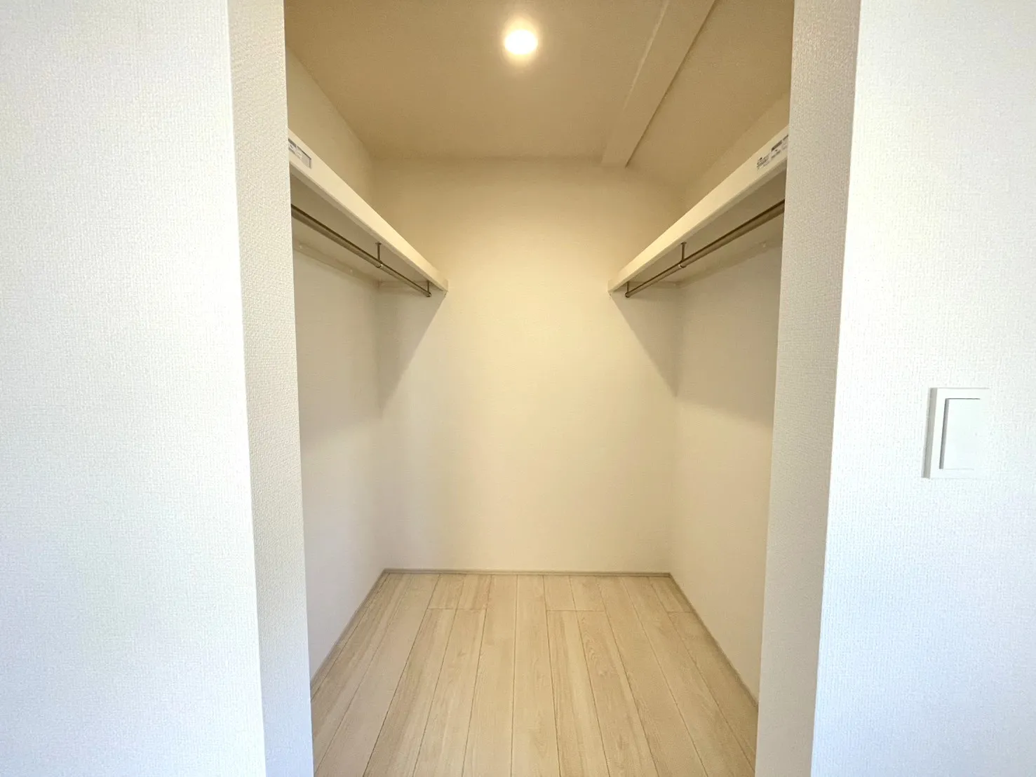 2号棟　ウォークインクローゼット(居室5.25帖 北側)