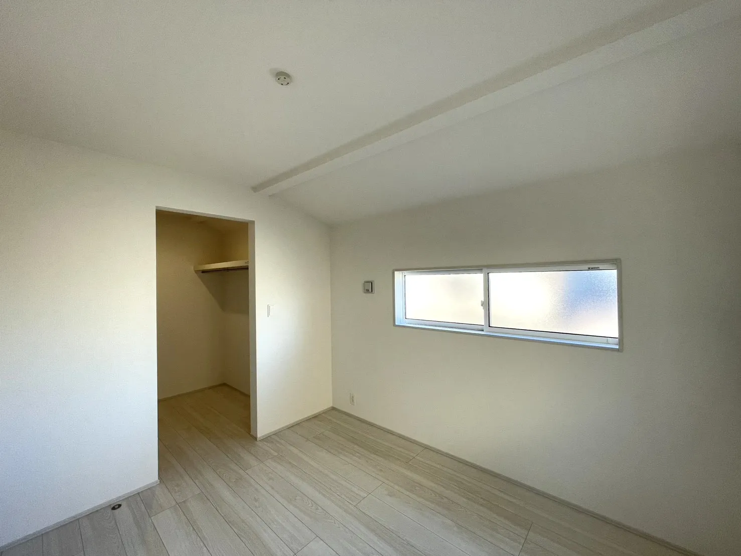 2号棟　居室5.25帖(北側)