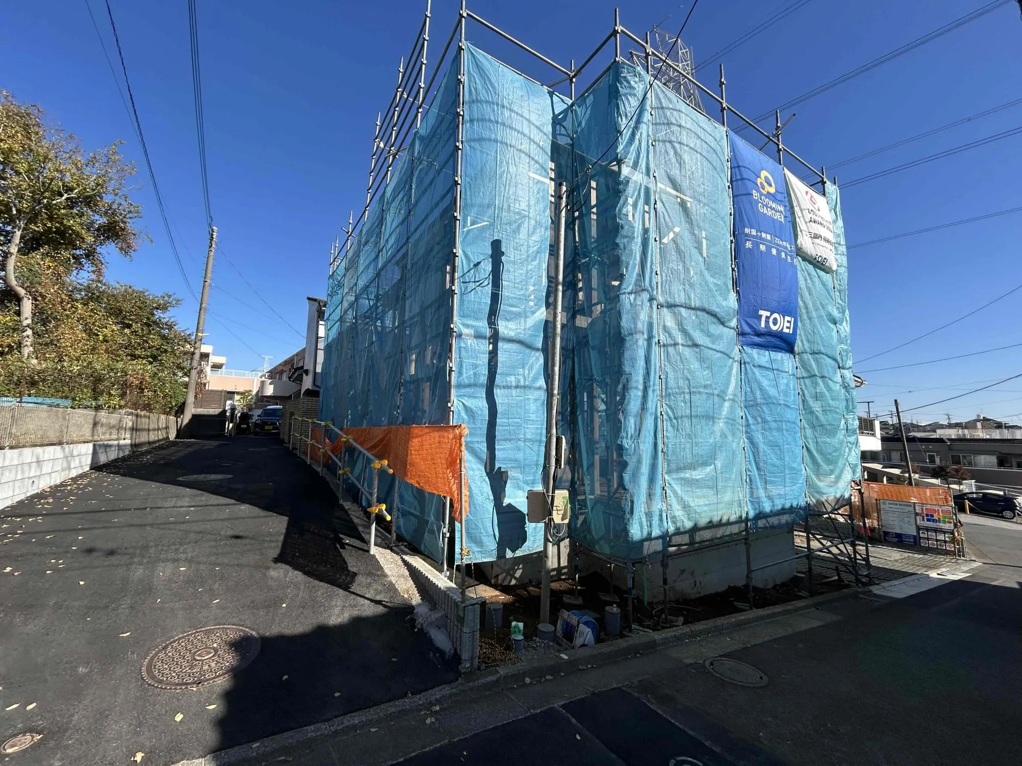 販売現地(R7.11.24)
寒い季節に大活躍の温水床暖房付きです!
浴室暖房乾燥機や食器洗浄乾燥機など便利な機能が標準装備です!