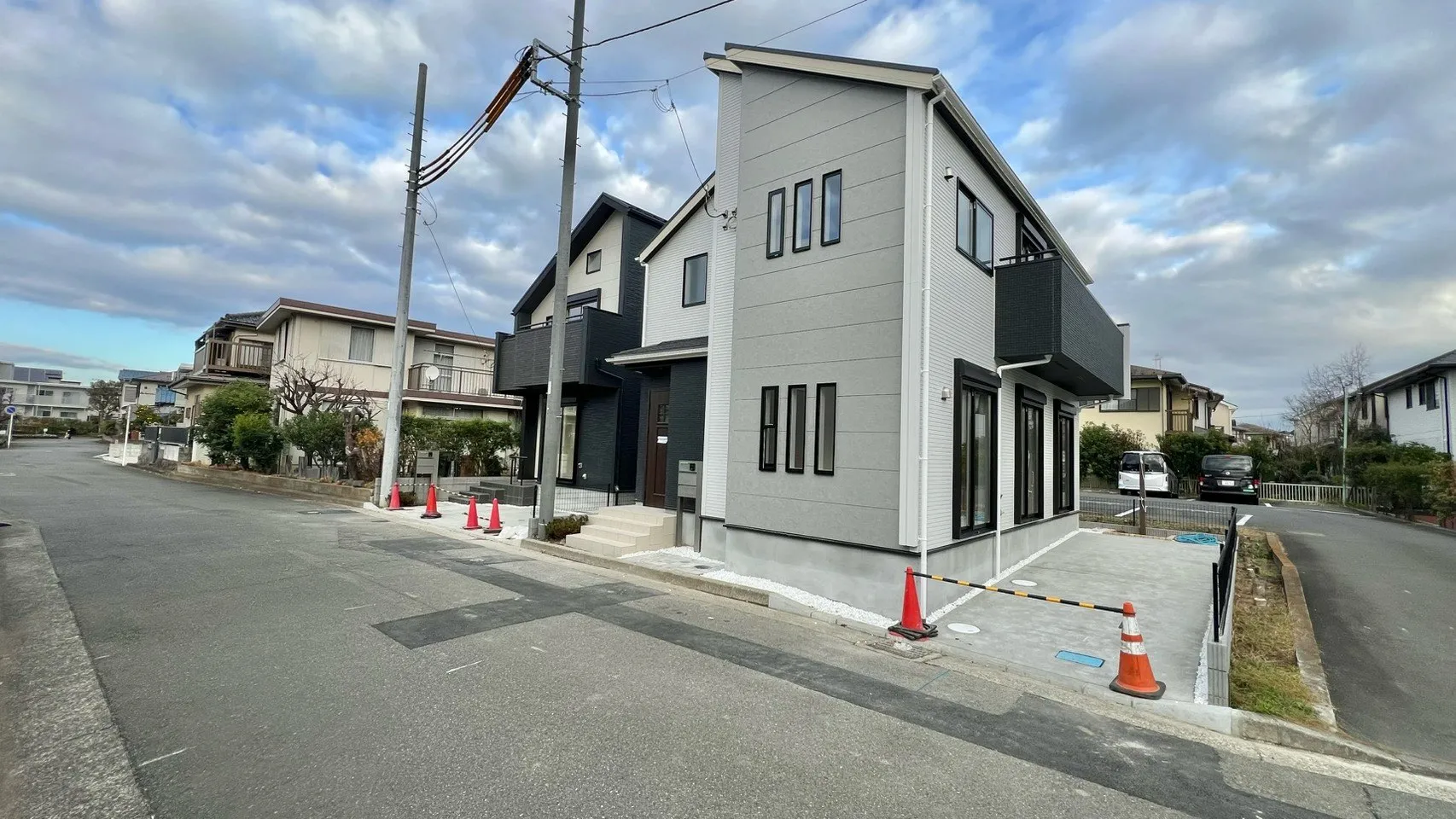 当社売主!
まもなく完成いたします。