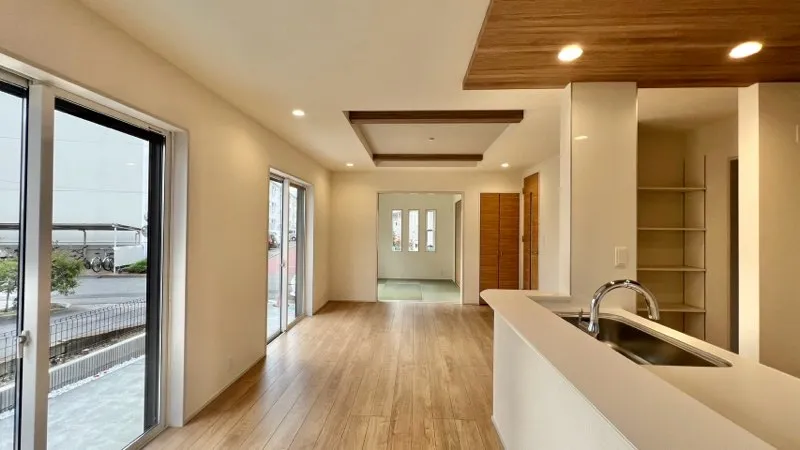 <2号棟>
リビングダイニング