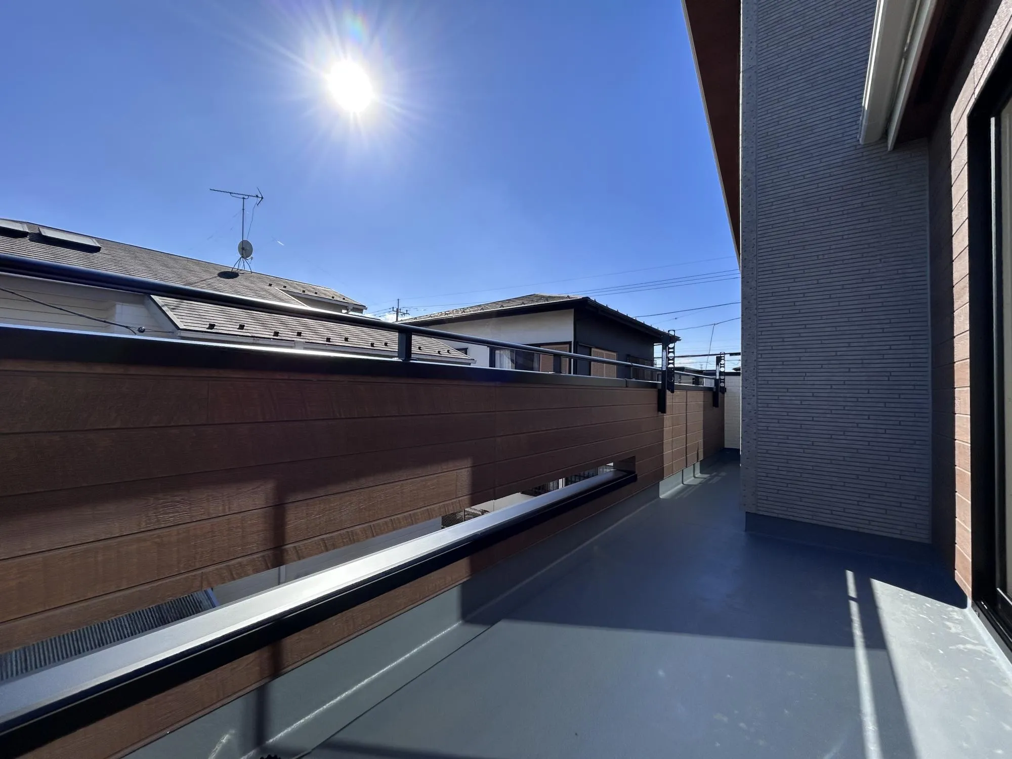 【バルコニー】