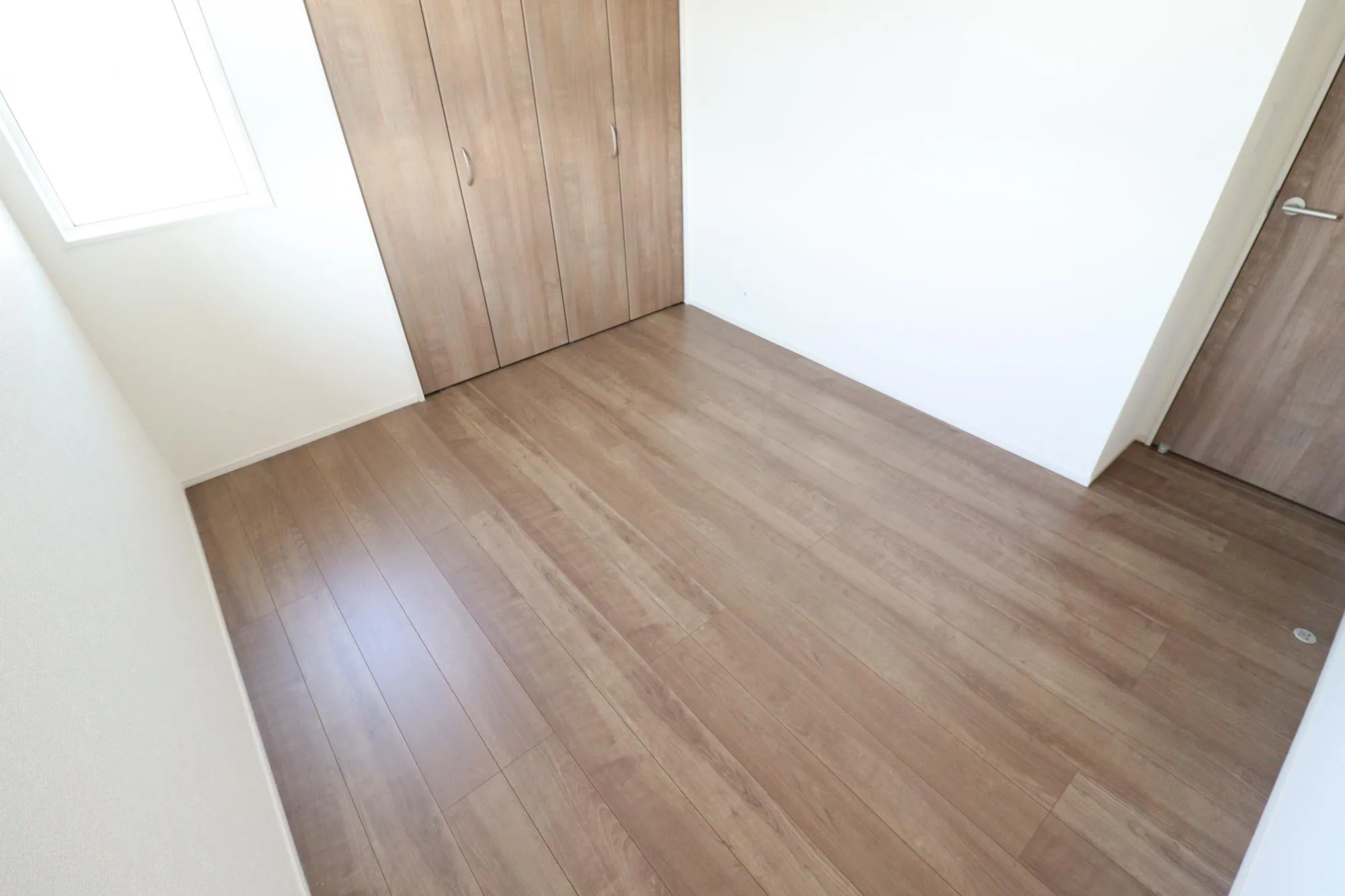 【1号棟/2階洋室(5.25帖)】