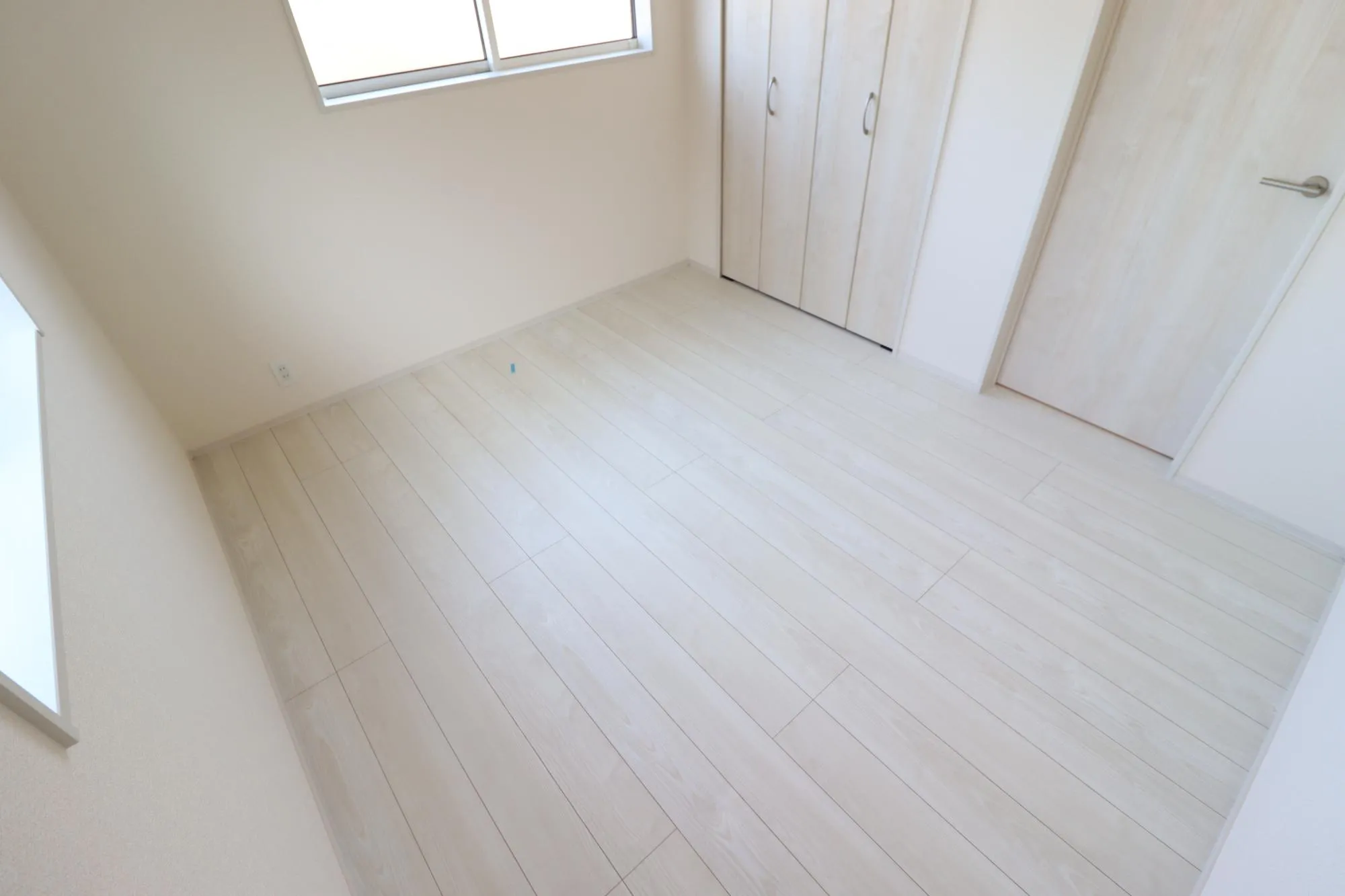 【2号棟/2階洋室(5.25帖)】