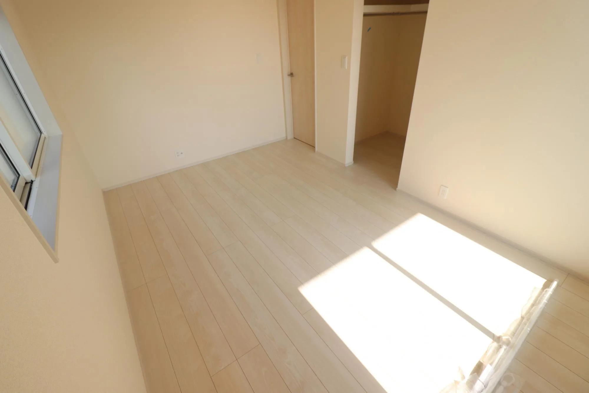 【2号棟/2階洋室(6.75帖)】