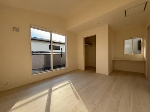 洋室A 8.12帖(主寝室)