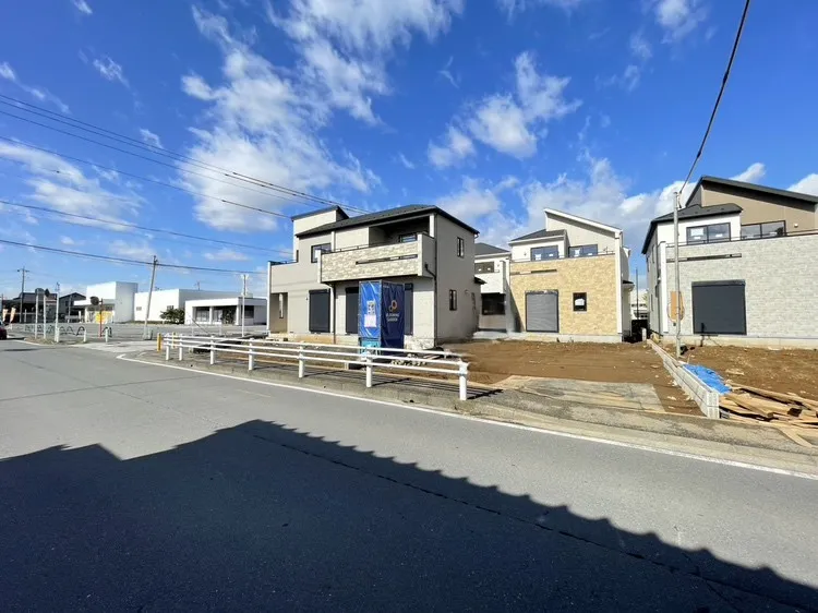 左から2号棟、3号棟、4号棟