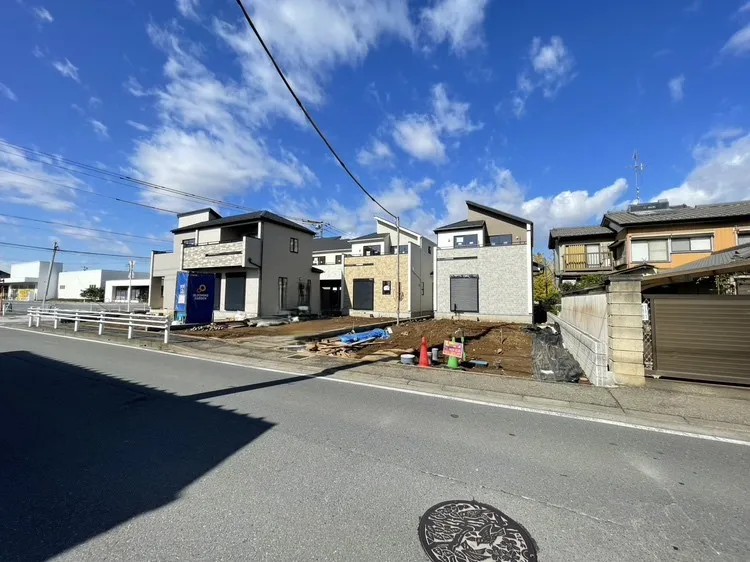 左から2号棟、3号棟、4号棟