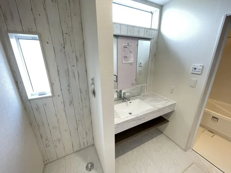 3号棟　オープンサニタリー「irodori」