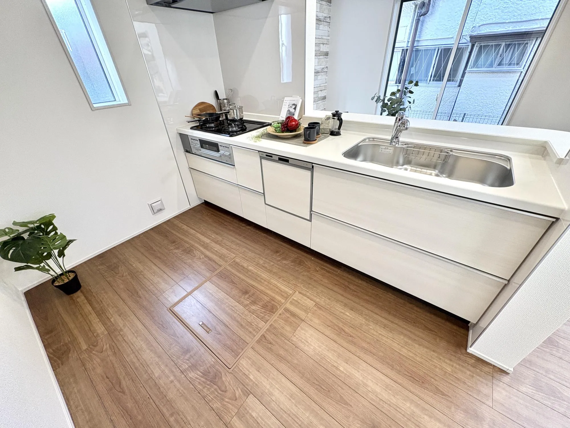 【1号棟/キッチン(家具付き販売ではございません。)】