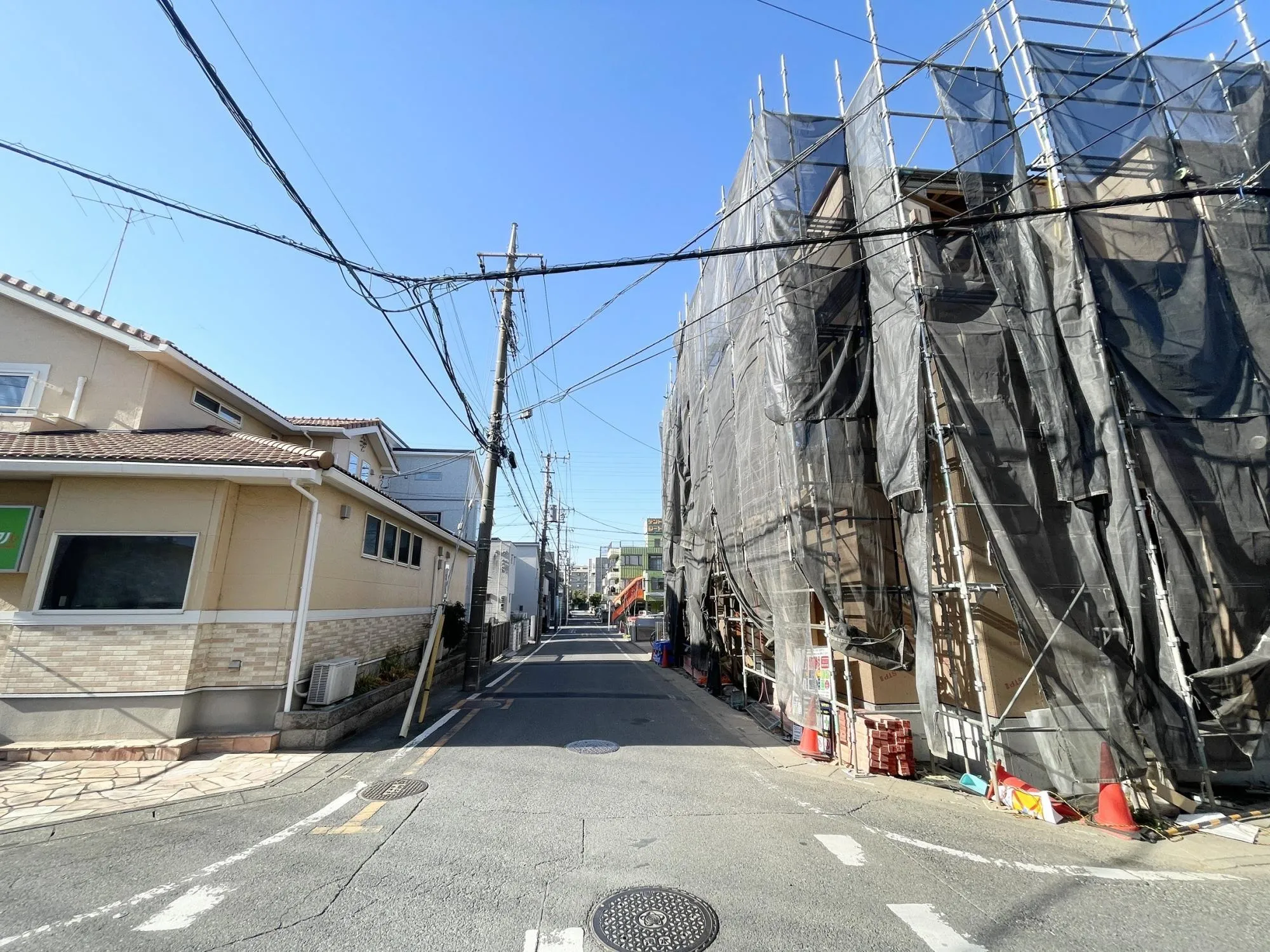 【販売現地】南道路の為、全棟陽当たり良好♪