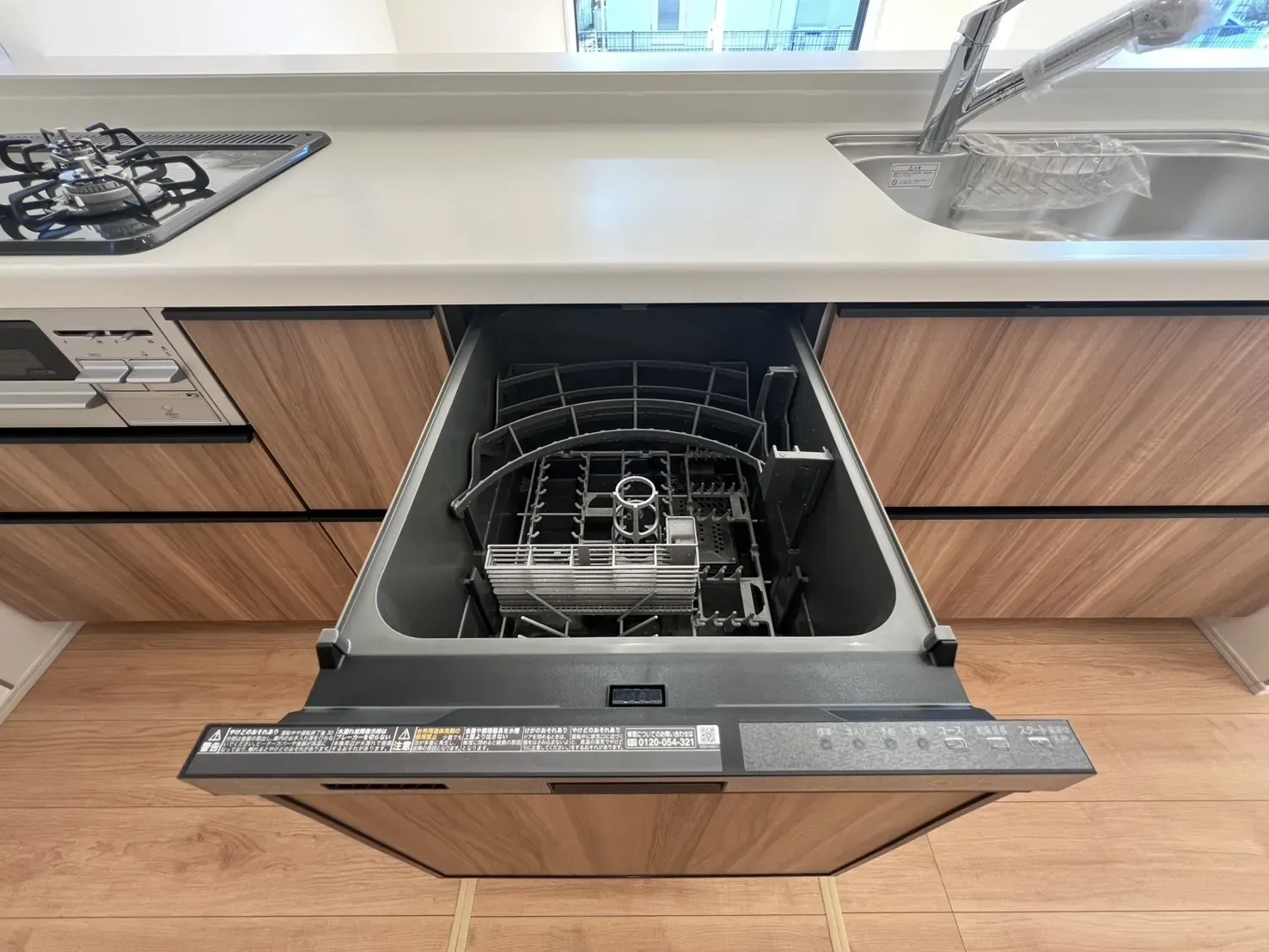 家事ラクの定番!食器洗浄乾燥機!片付けの時間を短縮できるので、趣味の時間が増え毎日の生活が楽しくなります。