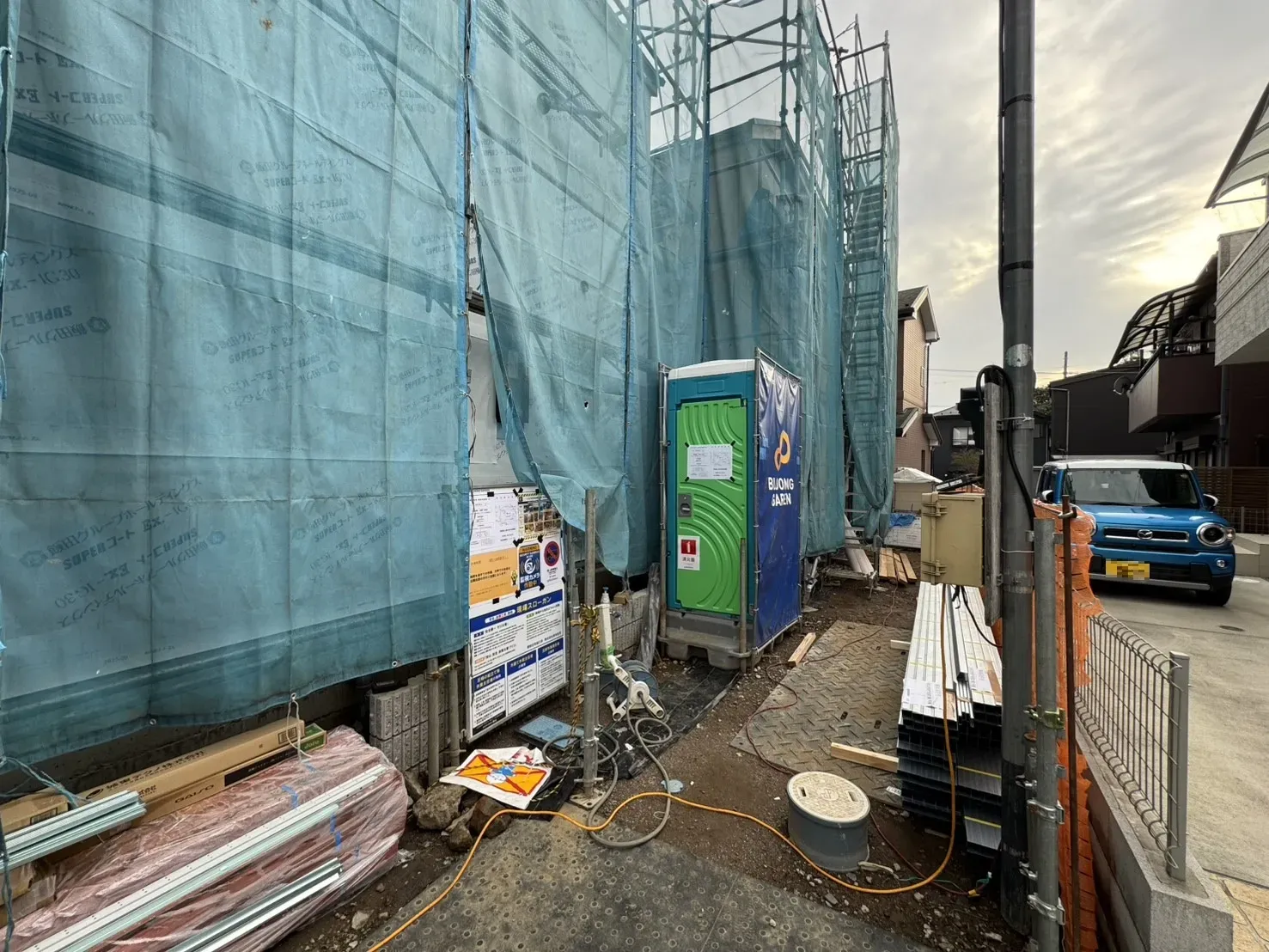 前面道路含む現地写真