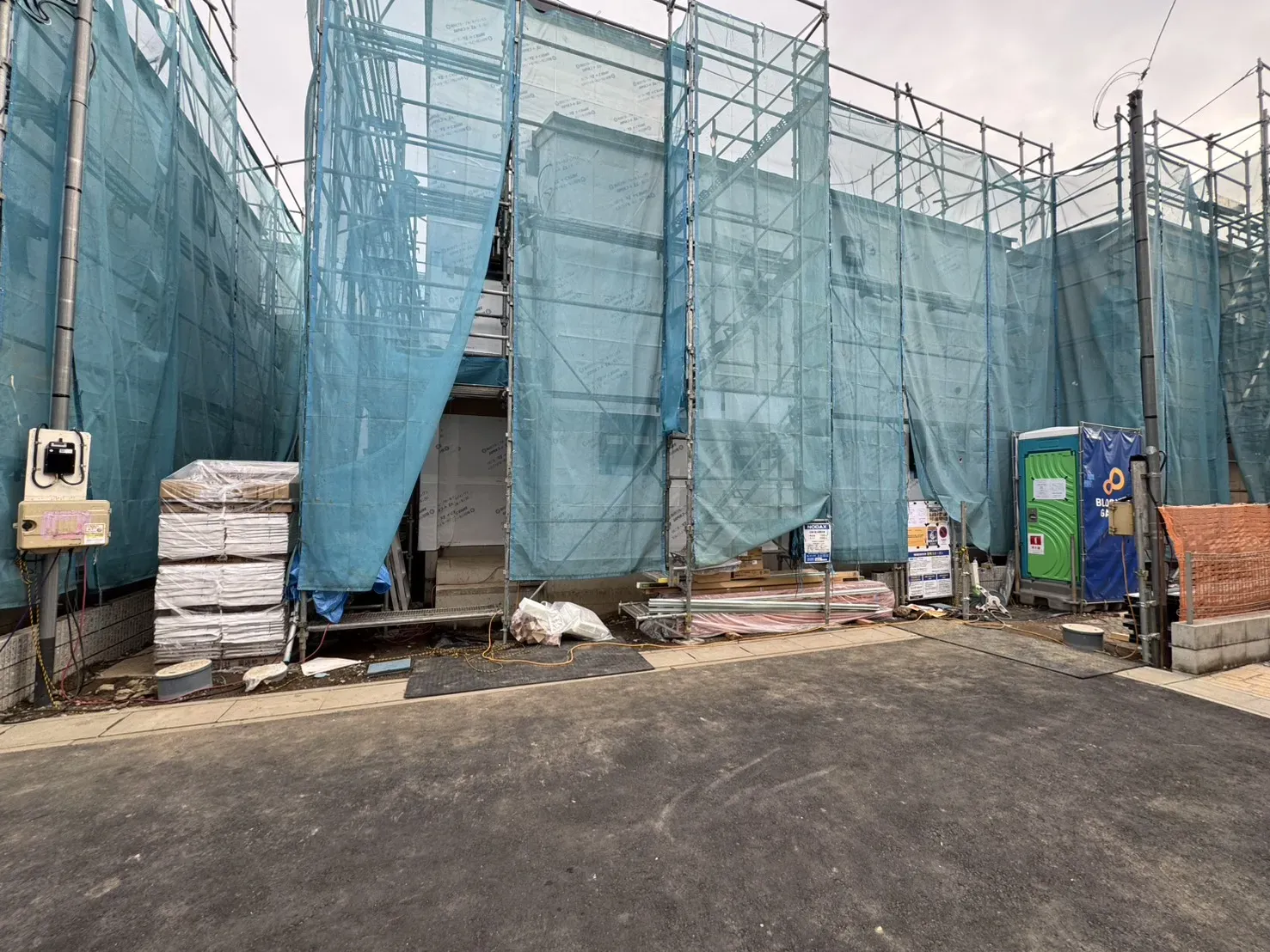 前面道路含む現地写真