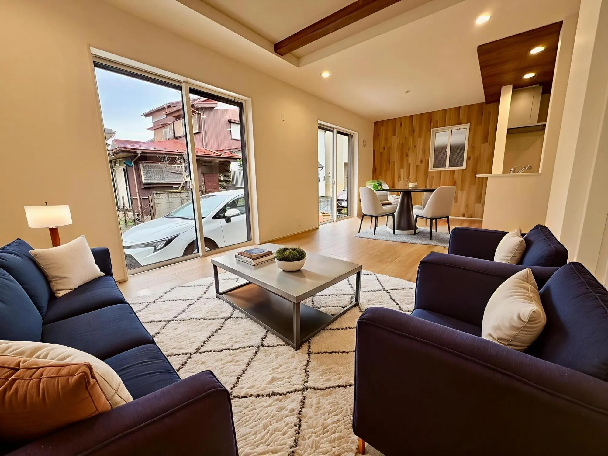 ※掲載の室内写真はCG加工により家具・小物を配置したイメージです。