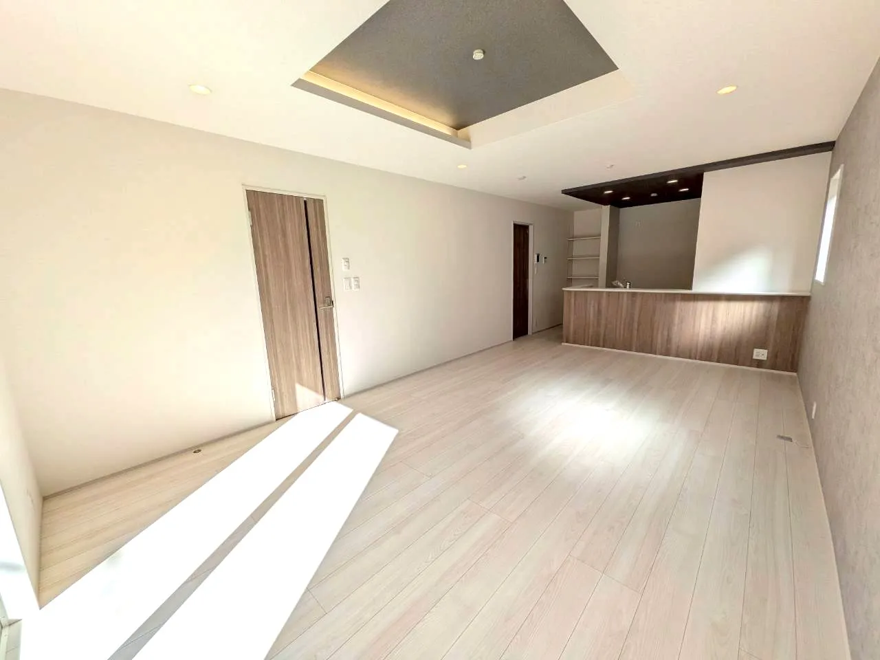 2号棟:リビング18.0帖