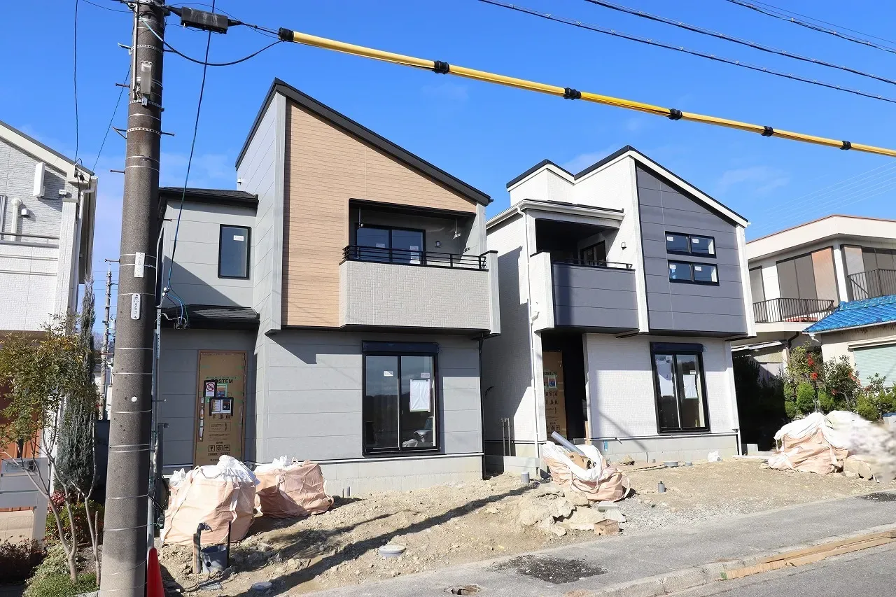 外観写真(足場外れ)