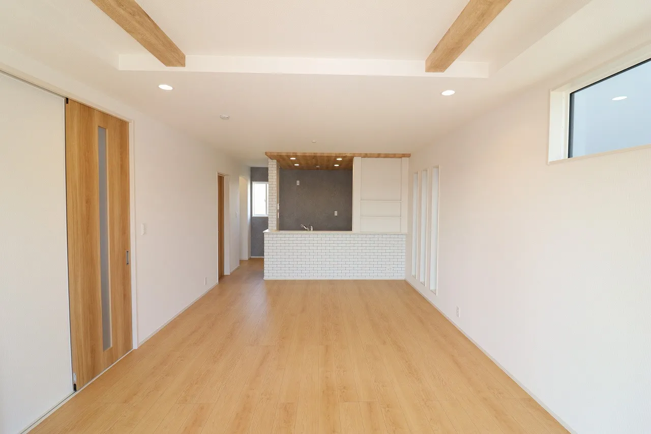 ①号棟　LDK(19.8帖)