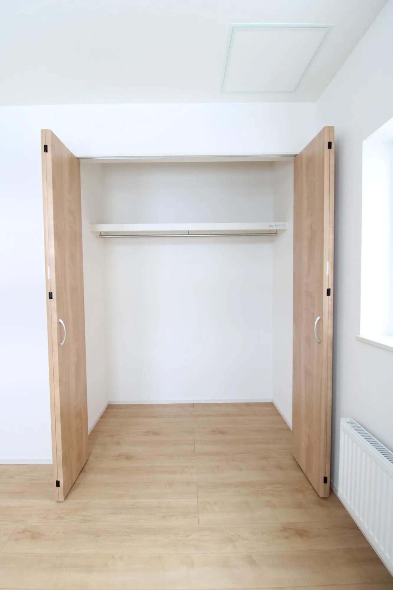 2号棟　洋室6.0帖クローゼット