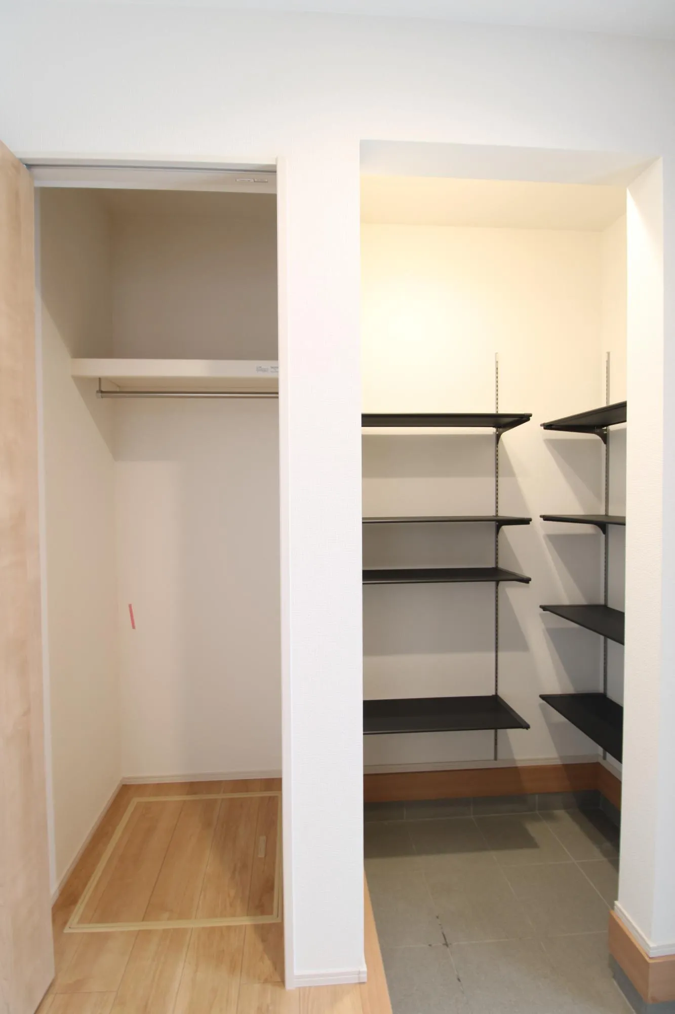 2号棟　玄関収納