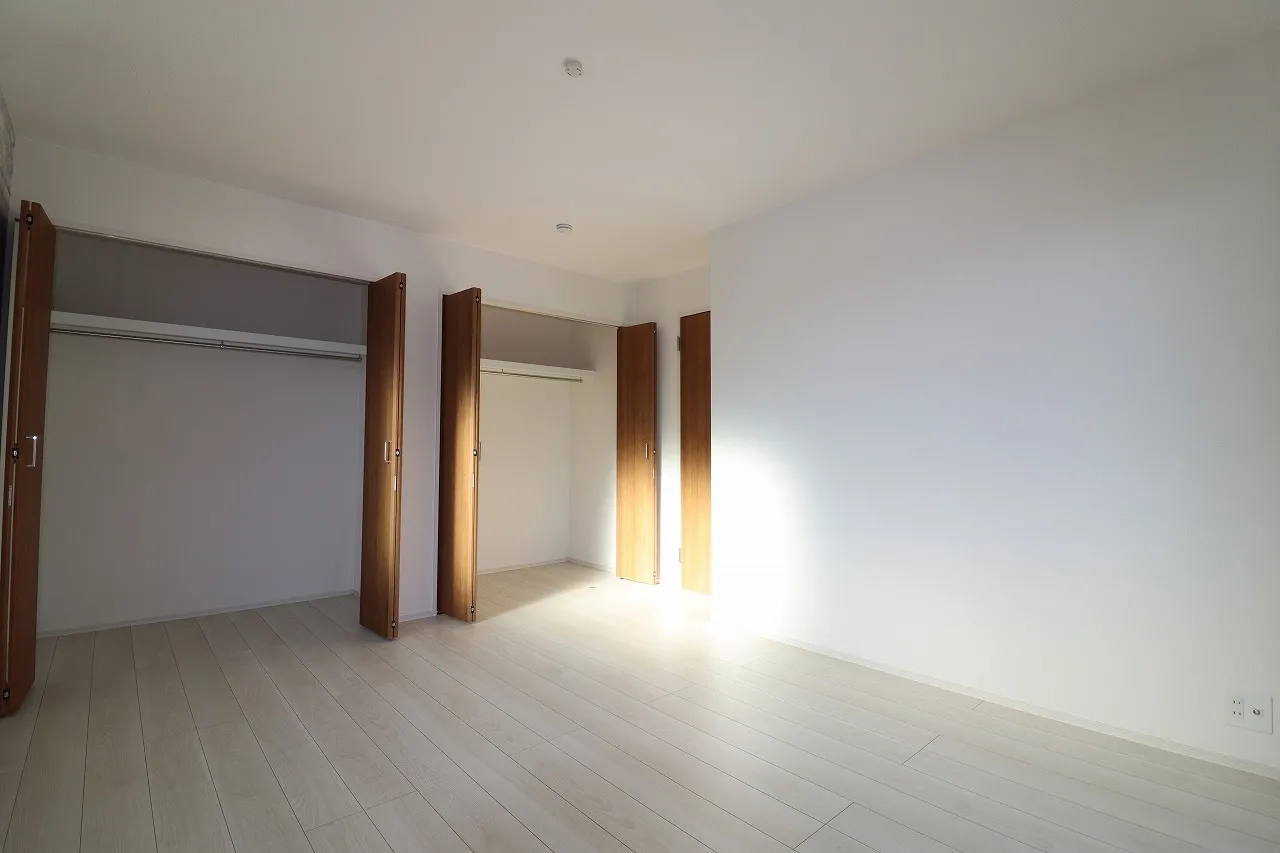 ②号棟　洋室(8.25帖)