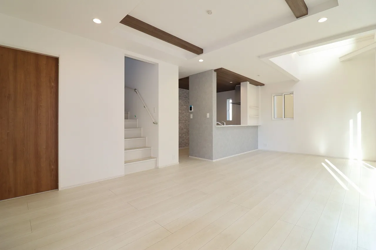 ②号棟　LDK(19.5帖)