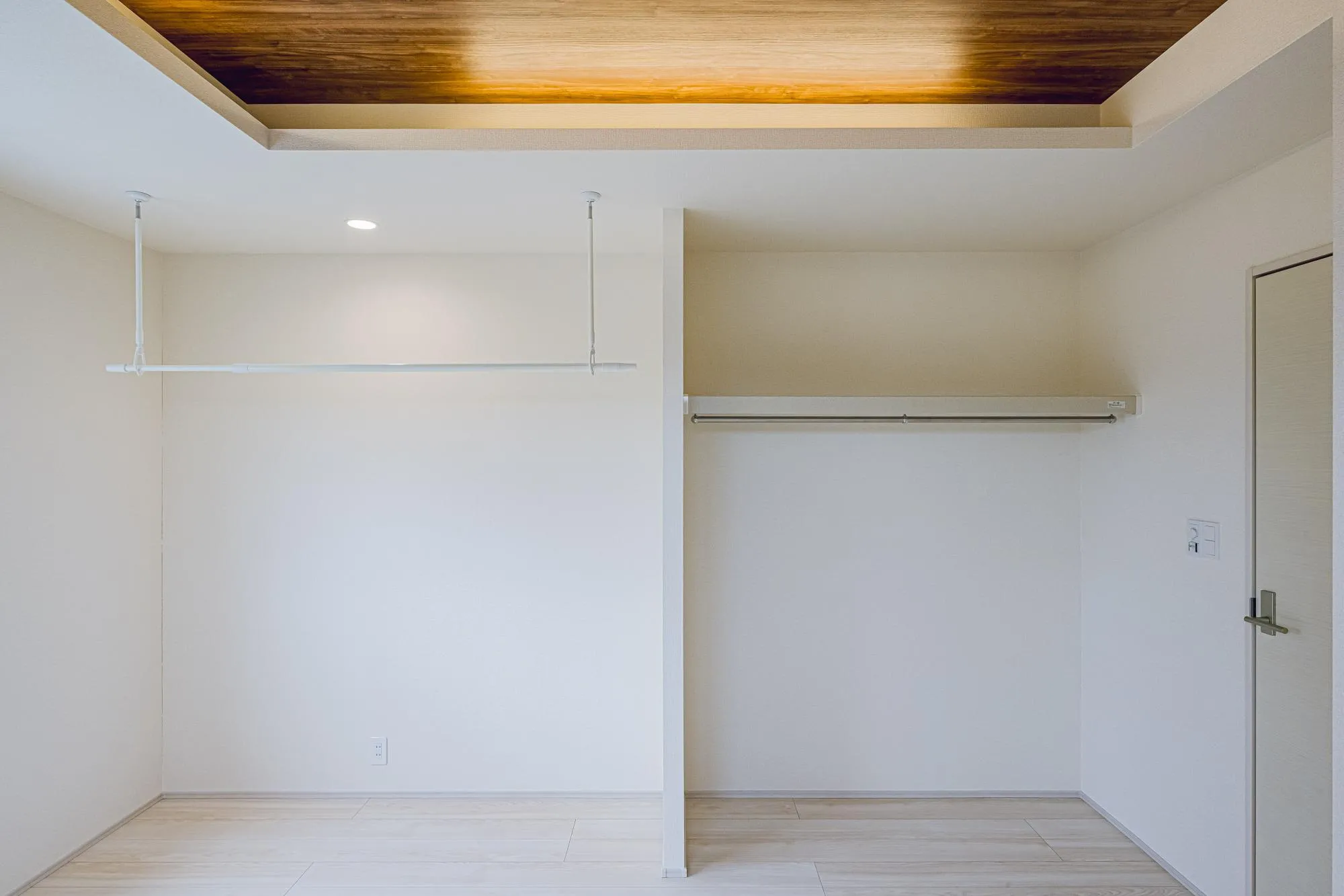 2号棟:洋室7.83帖　折上天井