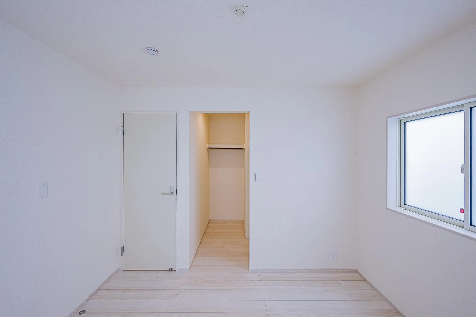 2号棟:洋室5.5上位　ウォークインクローゼット