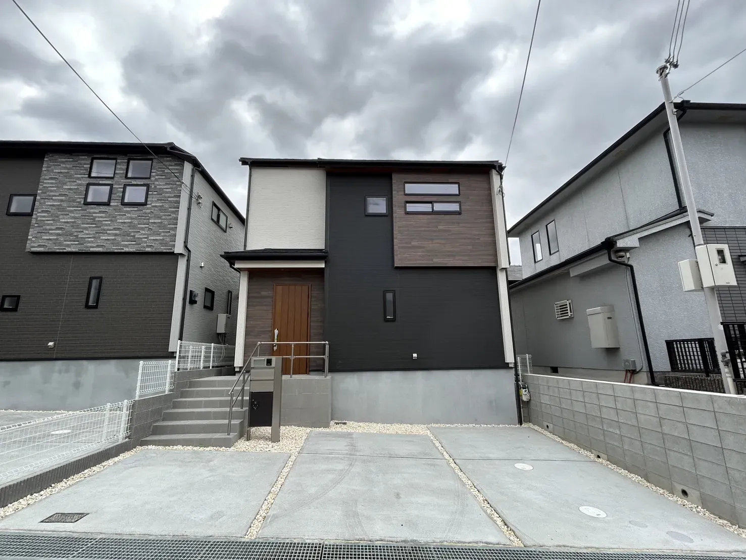 【①号棟外観】2026.3.15撮影