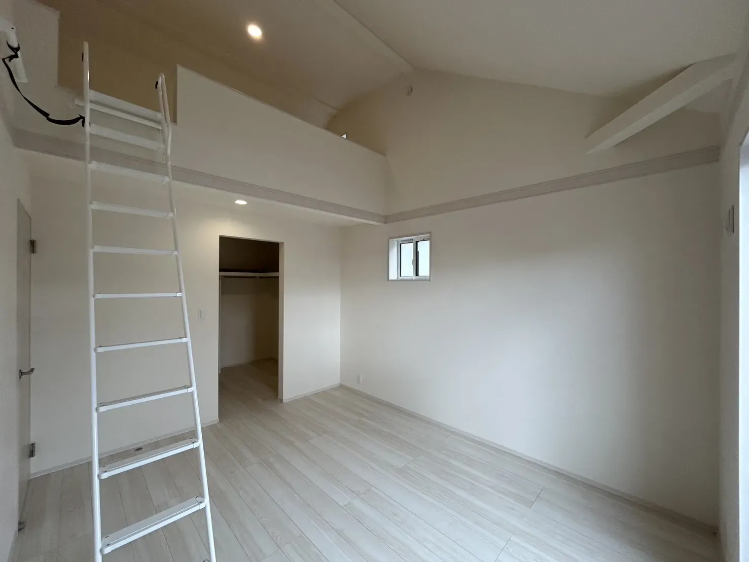 【①号棟7.43帖洋室】