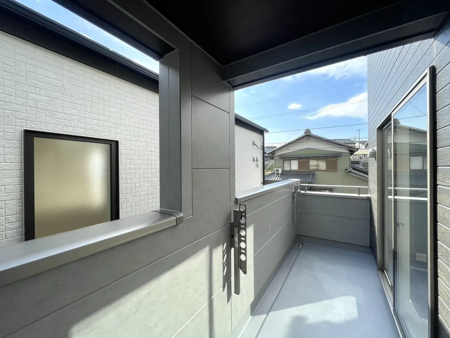 2号棟　インナーバルコニー