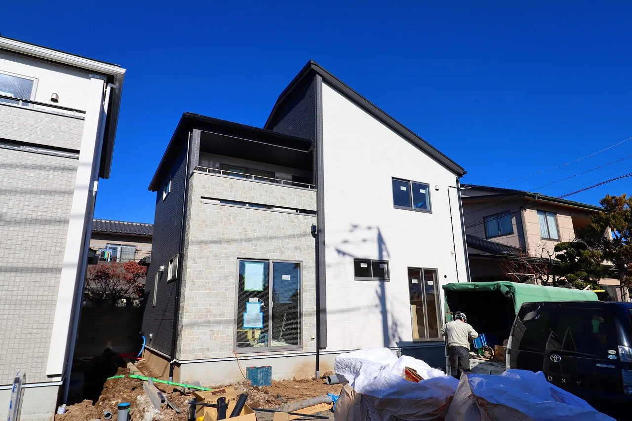 【1号棟外観写真】