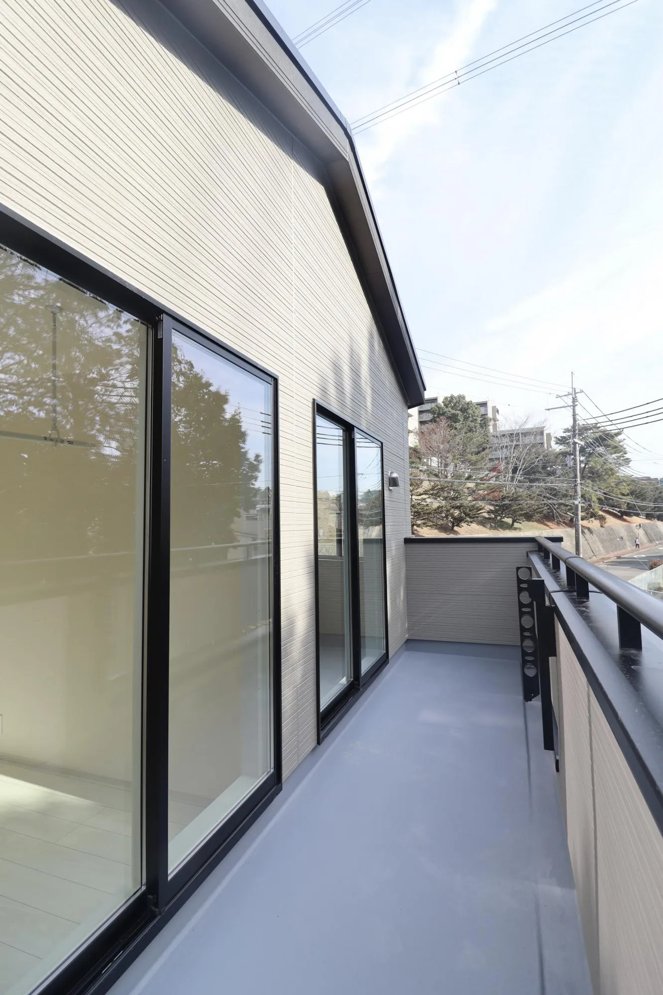 【1号棟:バルコニー】