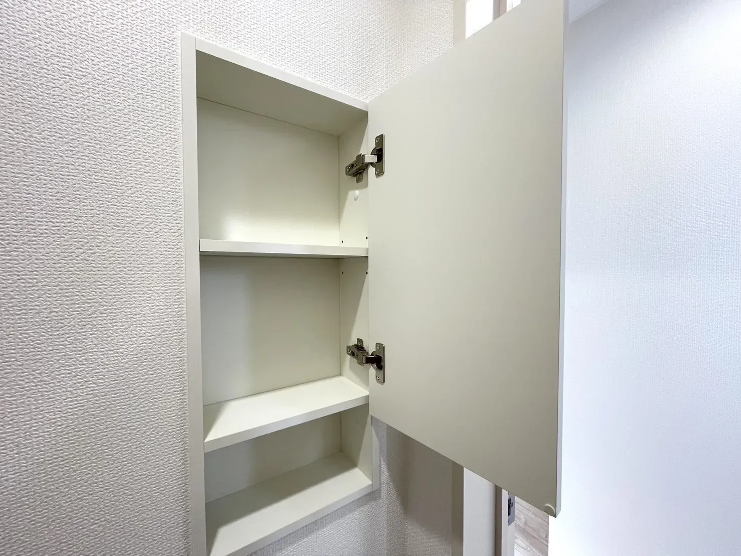 1号棟　トイレ　壁面収納