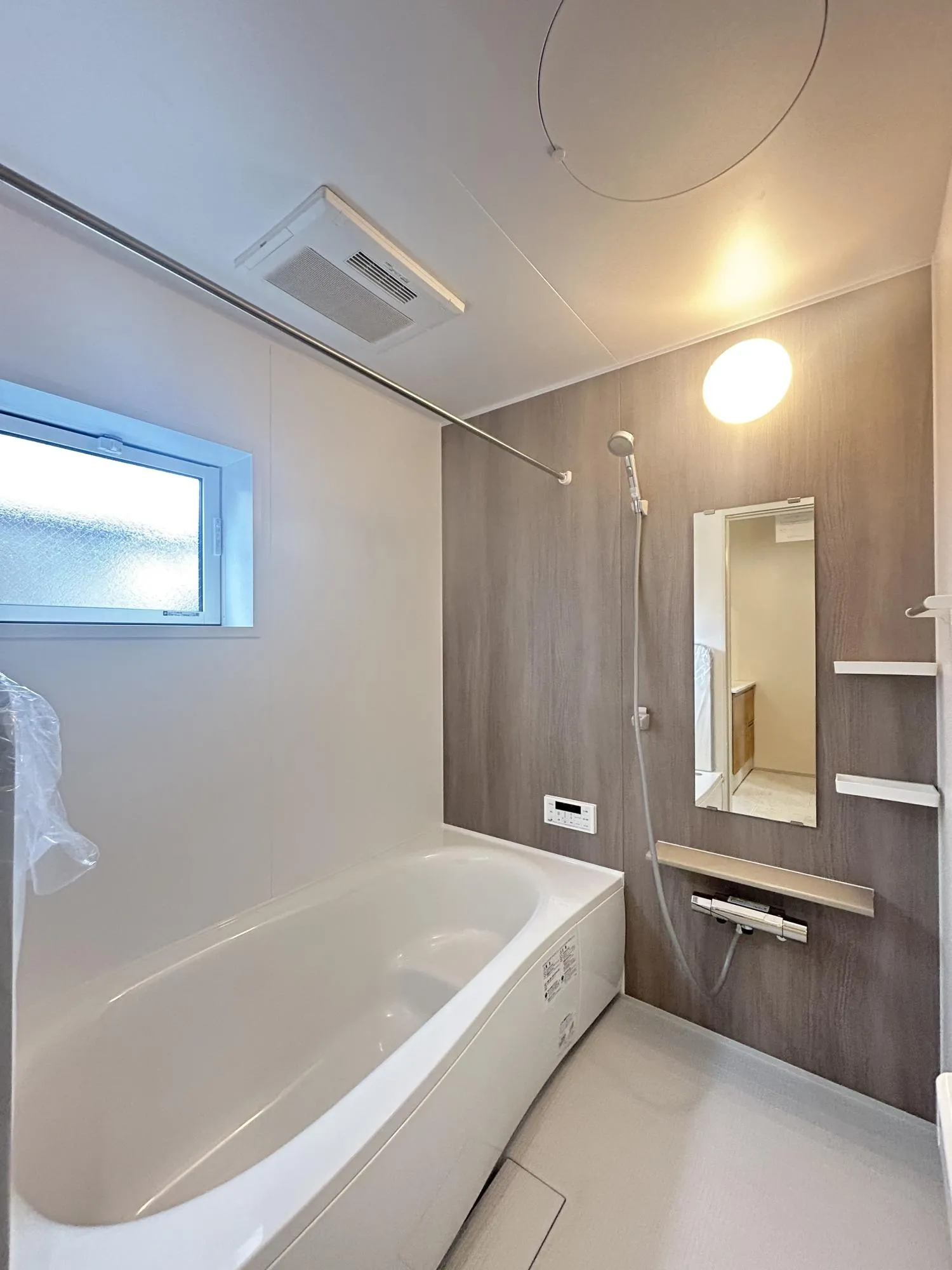 浴室乾燥機付きで雨の日の洗濯物も安心♪