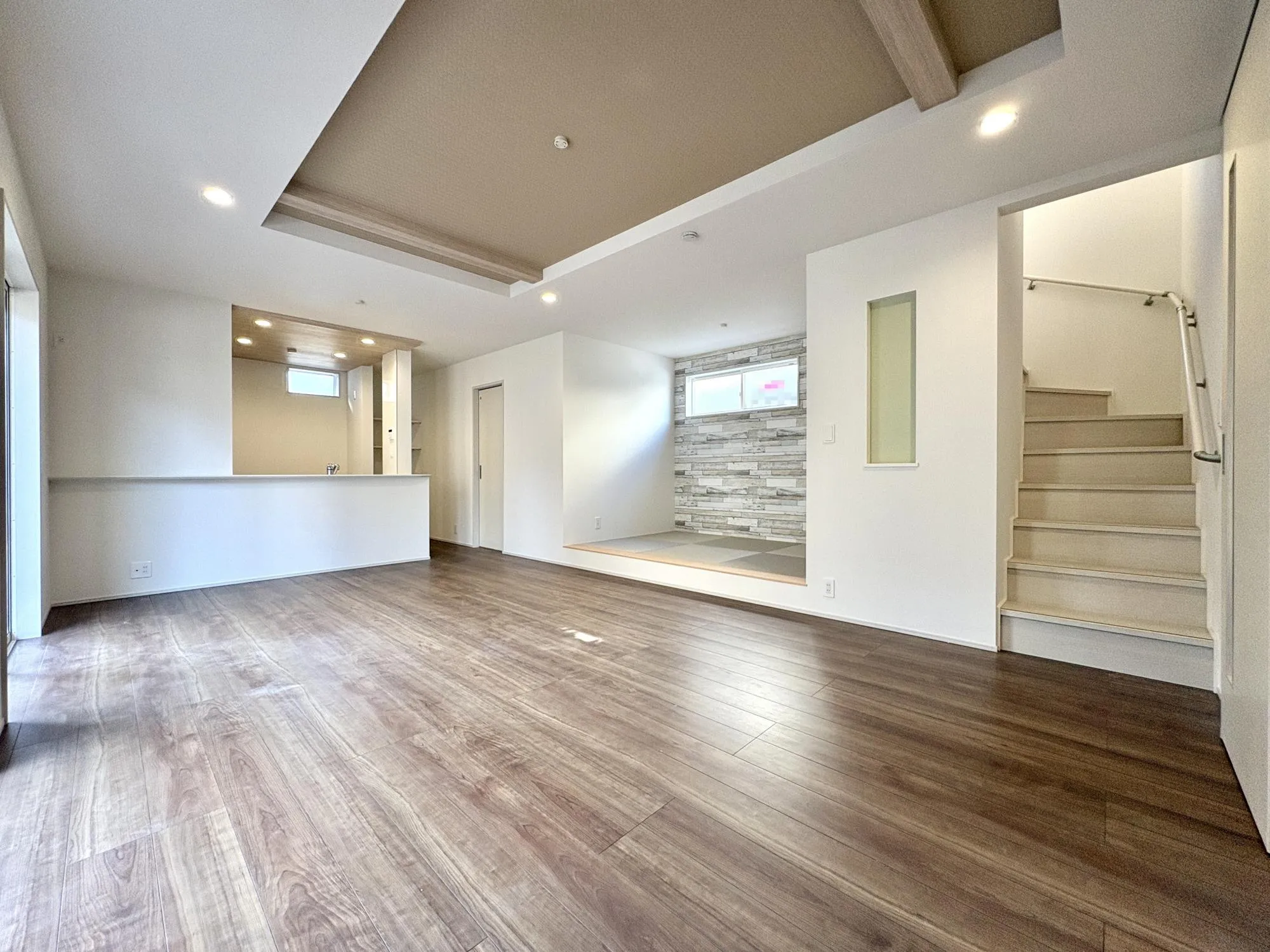 【7号棟/タタミコーナー含むLDK(21.0帖)】