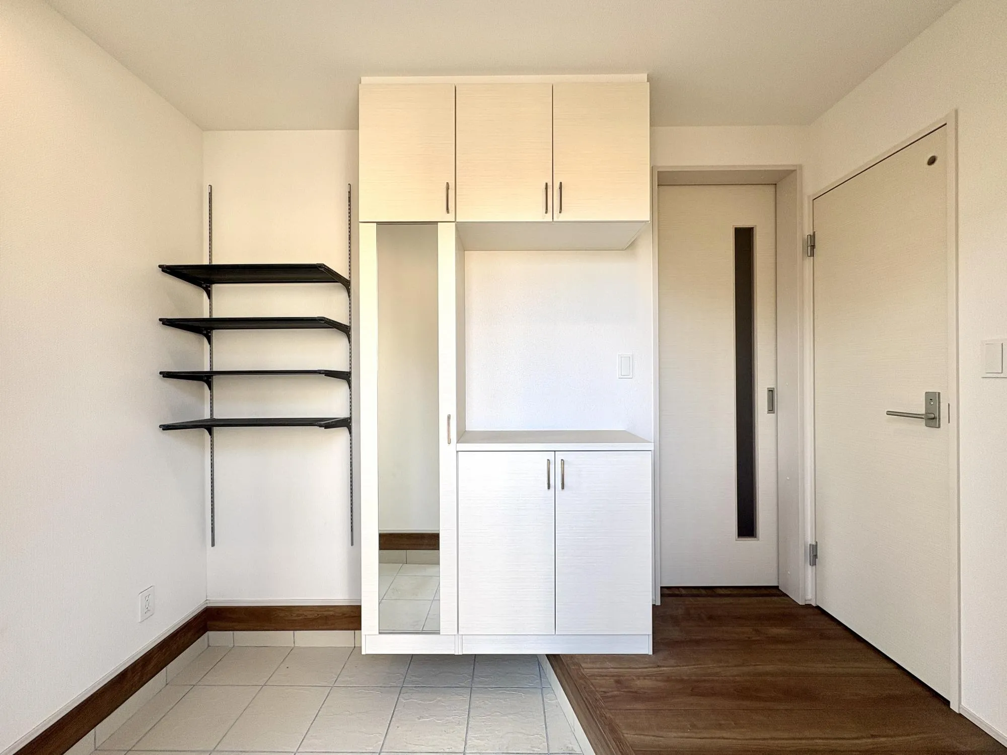 【7号棟/玄関】