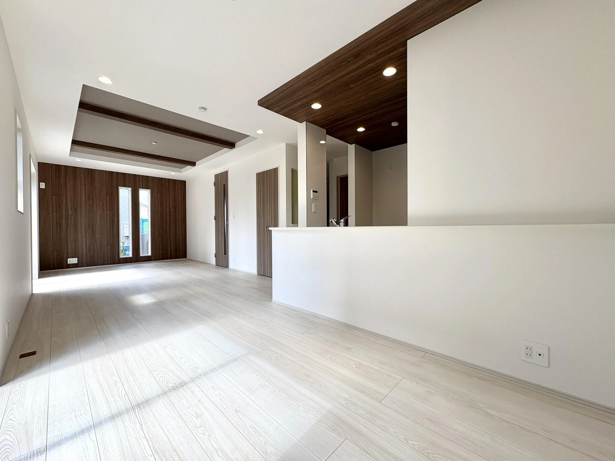 【35号棟/LDK(19.06帖)】