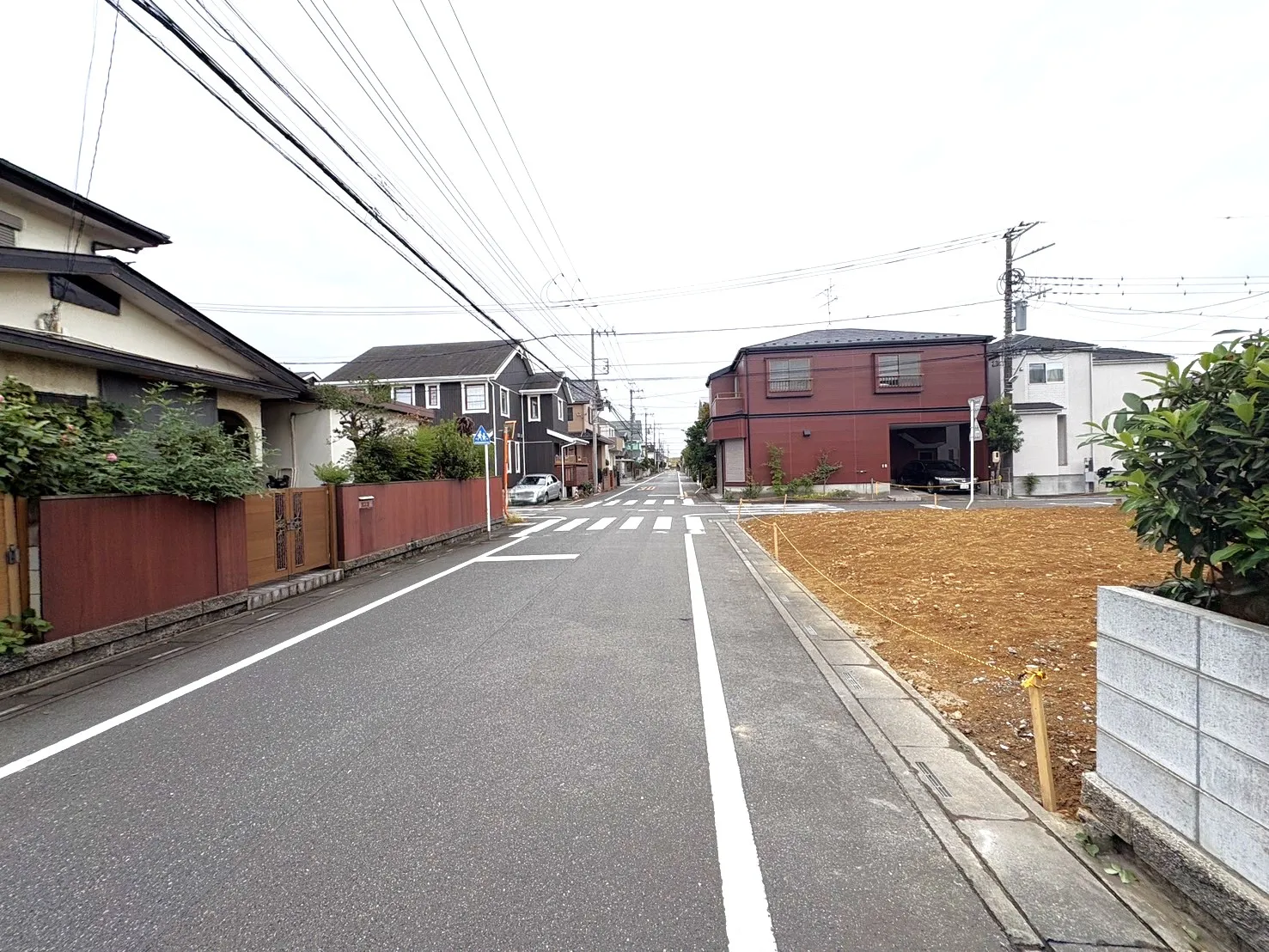 【販売現地】太陽光パネル標準装備♪