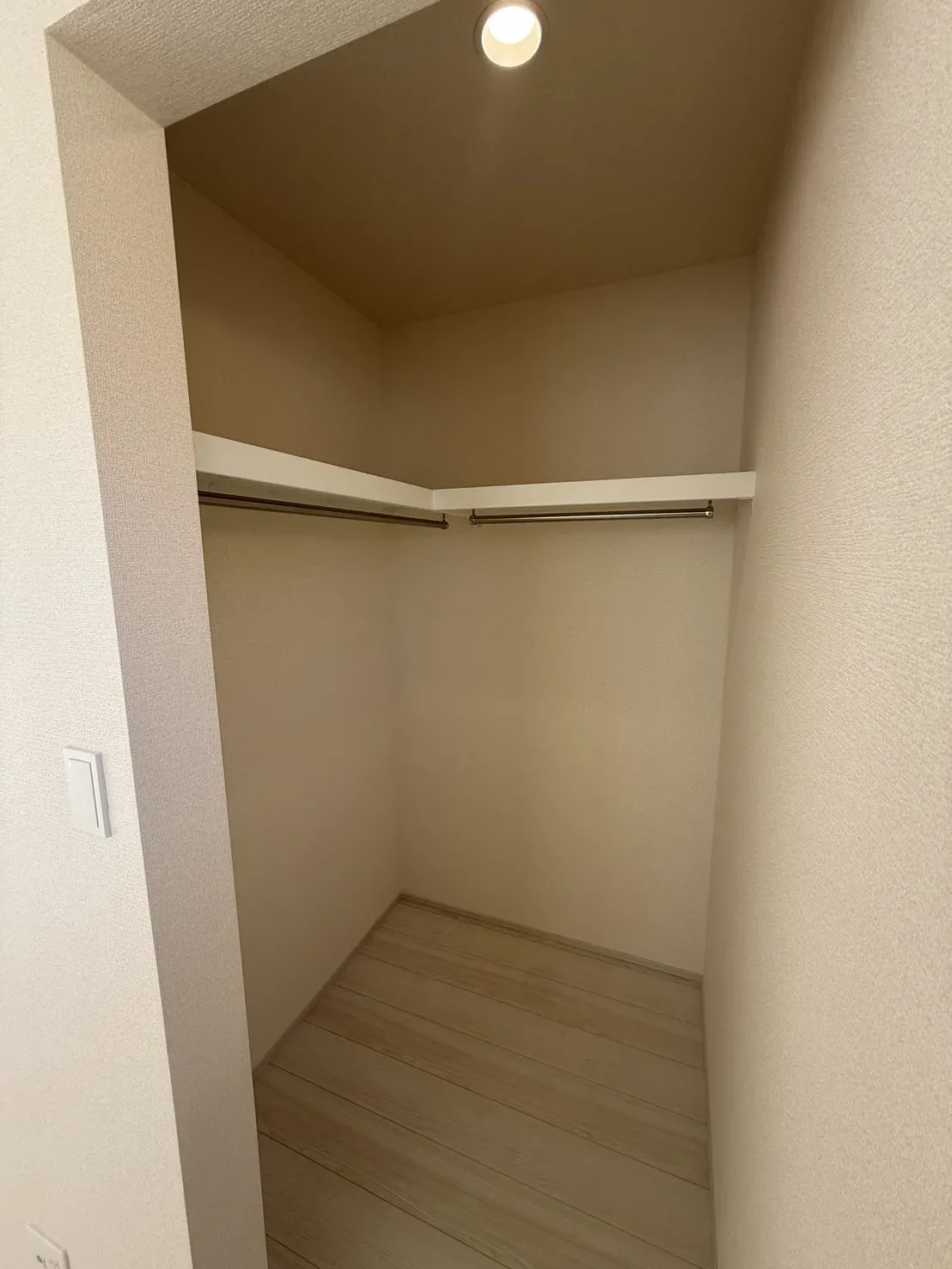 【洋室5.25帖収納】