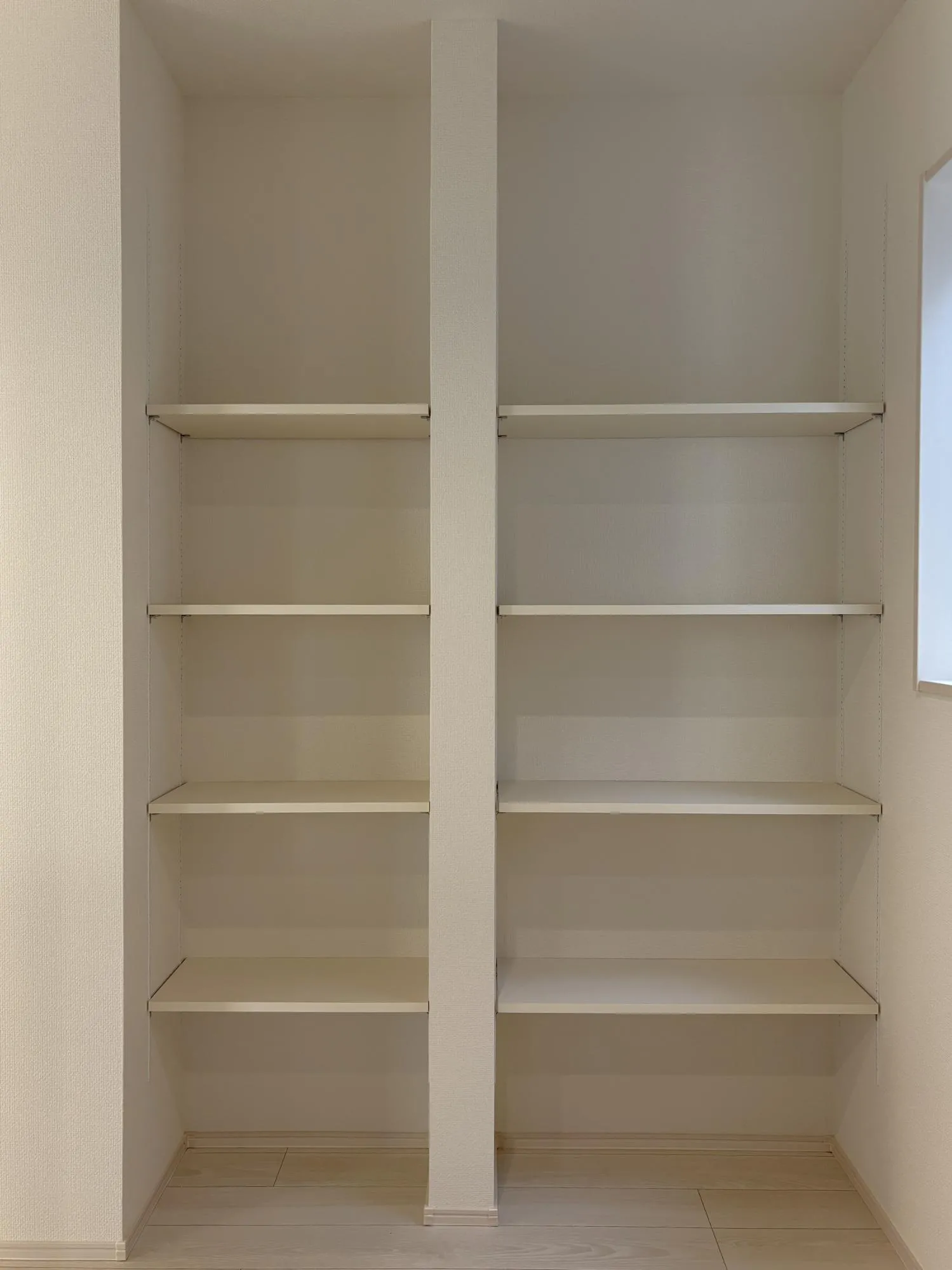 キッチン横パントリー