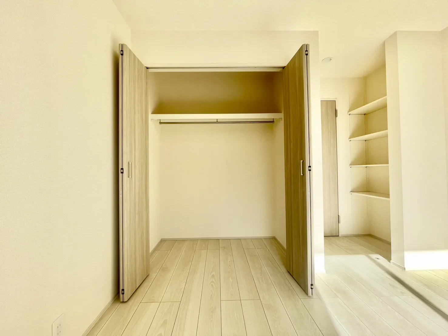 【クローゼット】