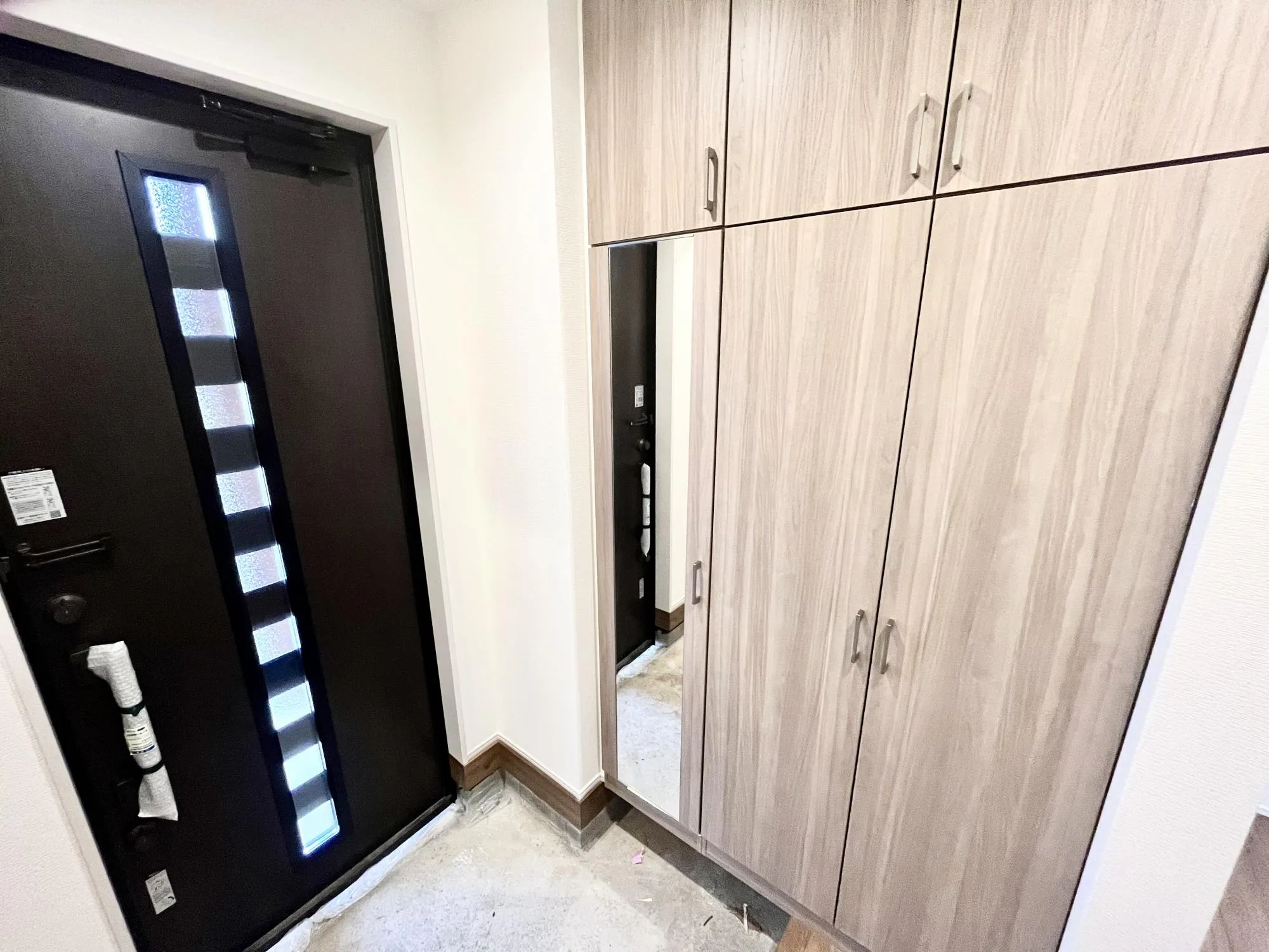 大容量シューズボックスで玄関もスッキリ【1号棟】※完工前の写真です。