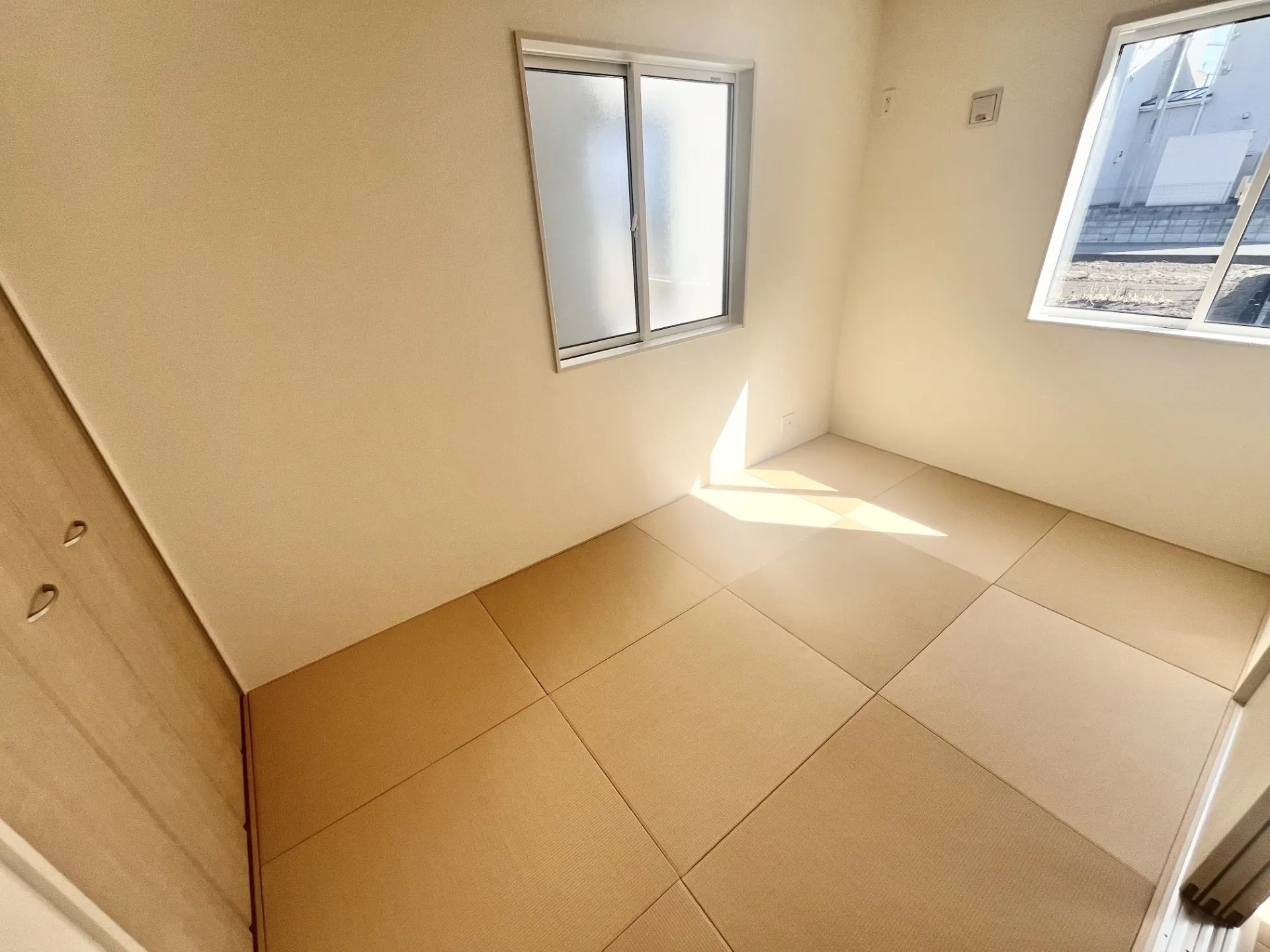 【3号棟】5.0帖の和室。客間やお子様の遊び場に♪