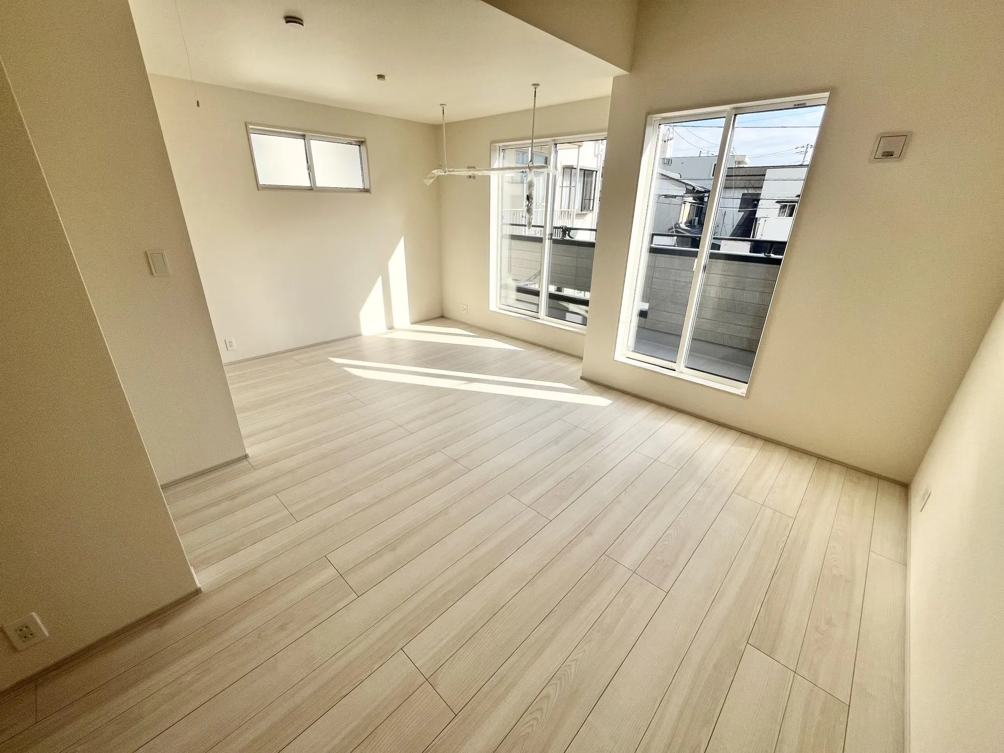 ライフスタイルに合わせ2部屋に出来るフレキシブルルーム【1号棟】