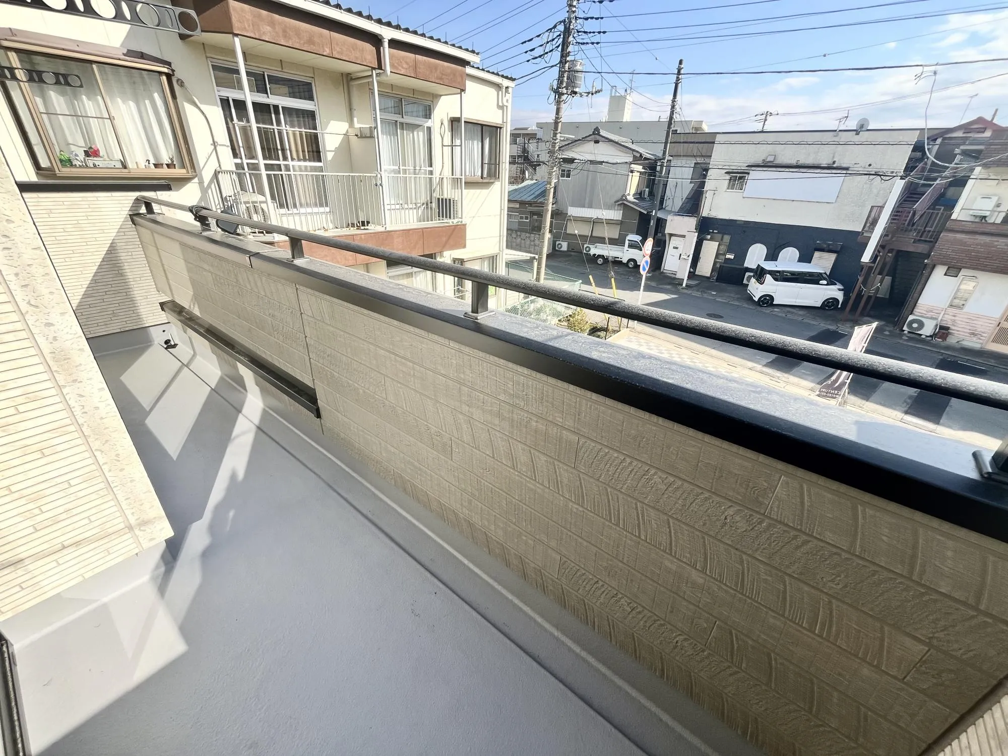 南面バルコニーで陽光を取り込みます【1号棟】