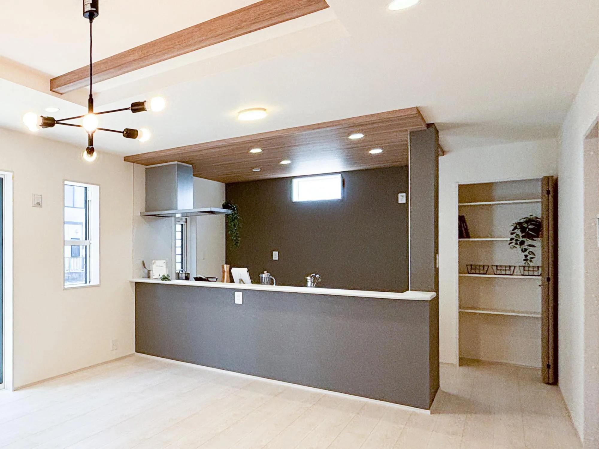 【ダイニング:1号棟】