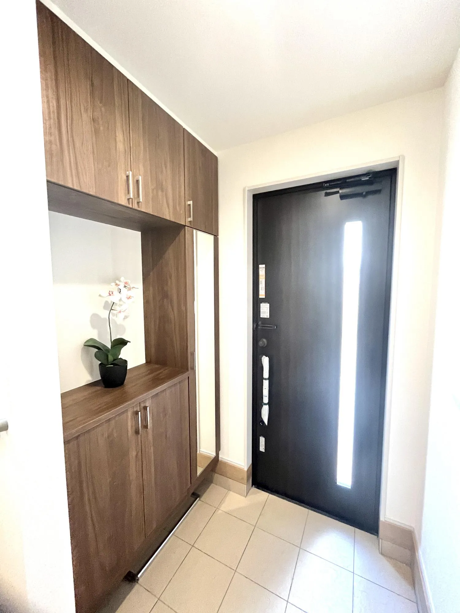 家族全員分の靴を楽々収納できる、大きな玄関収納♪