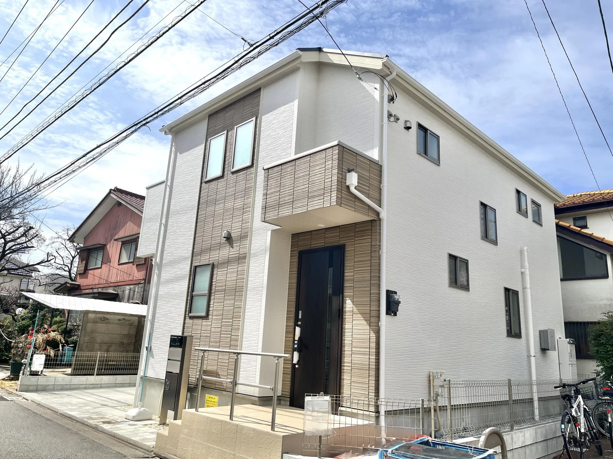 長年住んでも飽きの来ないシンプルながらも表情のある外観が特徴です