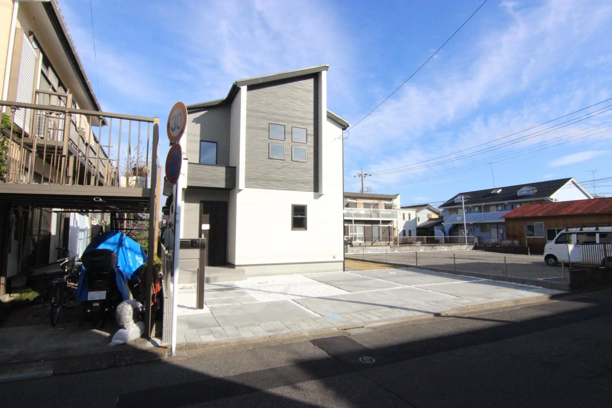 外観写真 R7.11.23